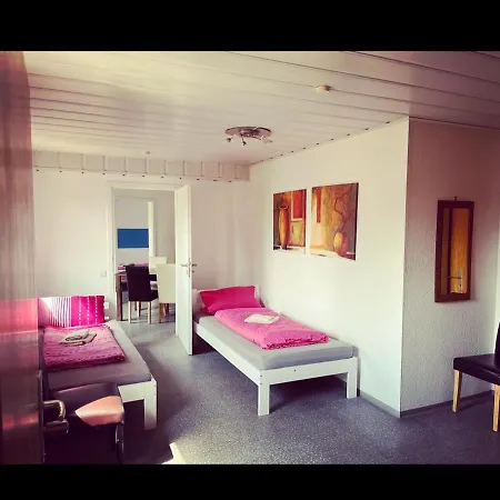 Monteurwohnung Naehe Bayreuth, Parken Frei, Wifi, Kueche Apartment Mistelgau